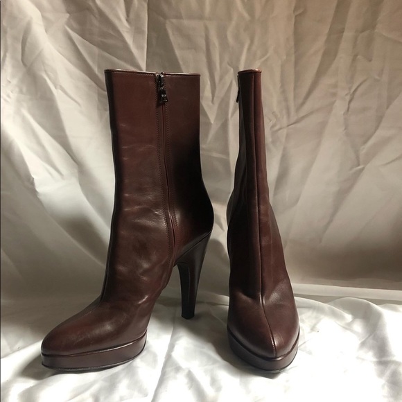 Prada Leather Heels - Picture 1 of 5
